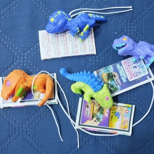 Kinder Jurassic figures new set