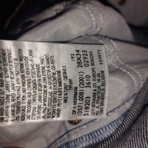 Levi's women's jeans no28 like new, blue-black