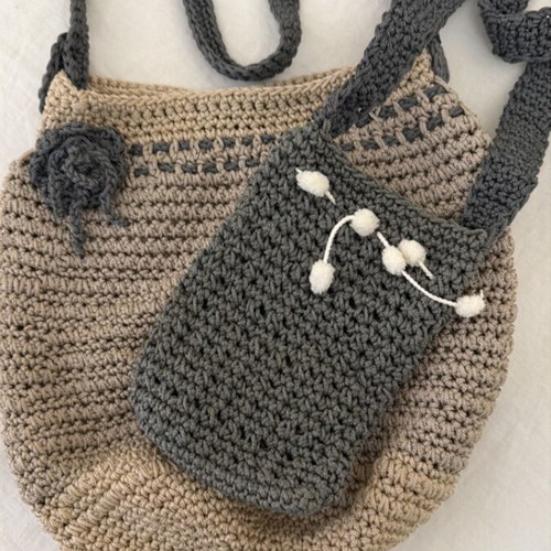 Handmade knitted crossbody bags, set of 2