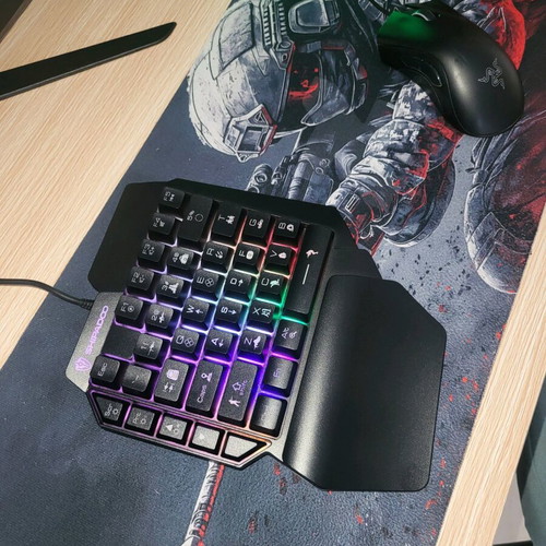 Gaming one-handed keyboard SHIPADOO new RGB