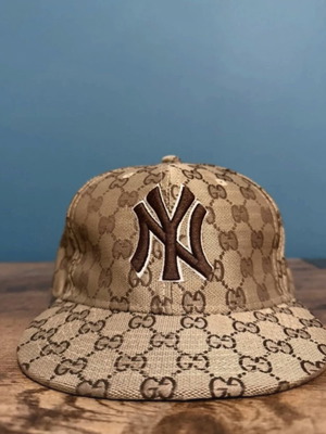 Gucci New Era cap like new, 59.7 cm, brown