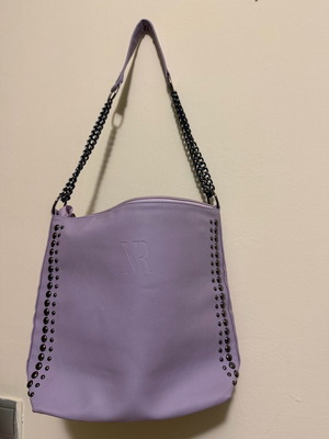 Lilac shoulder bag with black chain and studs new
