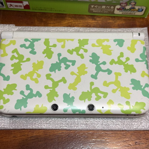 Nintendo 3DS XL The Year of Luigi 30th Anniversary Pack, Japan Exclusive