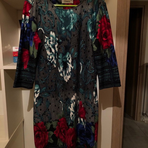 Dress No 44 used in very good condition