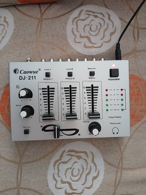 Μίκτης Caowue DJ-211 σαν καινούργιος με τροφοδοτικό