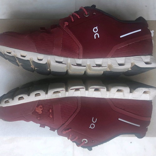 ON Cloud running shoes used, size 38.5, burgundy