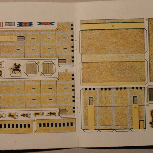 Bleck Paper Model Like New