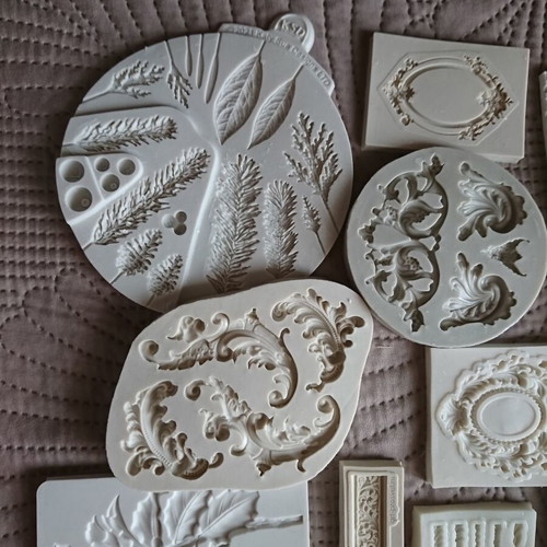 Silicone mold set like new for crafts and decoration