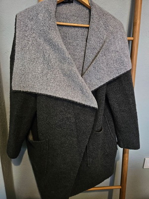 Zara Knitwear Oversized Jacket Coat like new, gray
