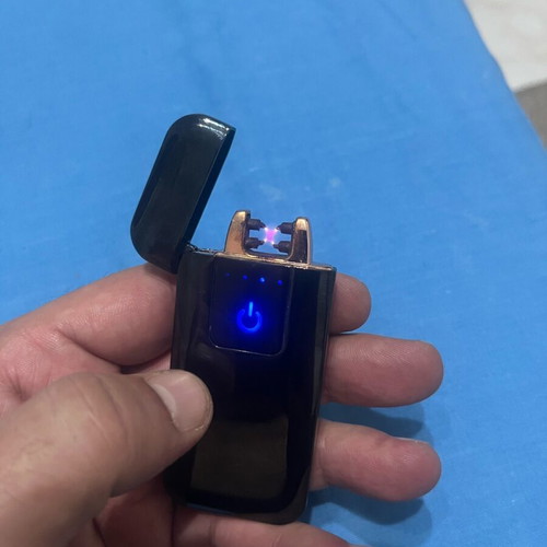 Gadget Rechargeable Lighter like new, windproof with charger