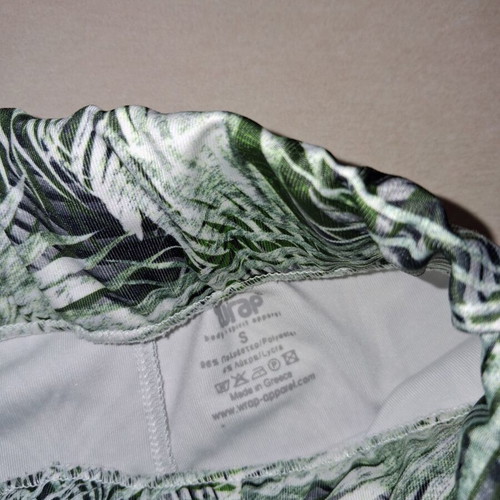 Girls' leggings like new, wrap style above the ankle