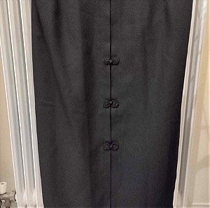 Προσφορά !!Vintage μαύρη φούστα medium size /στενή γραμμή με διακόσμηση στην μπροστινή ραφή