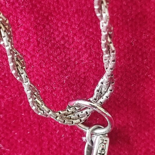 Silver 925 necklace with yin-yang teardrop pendant