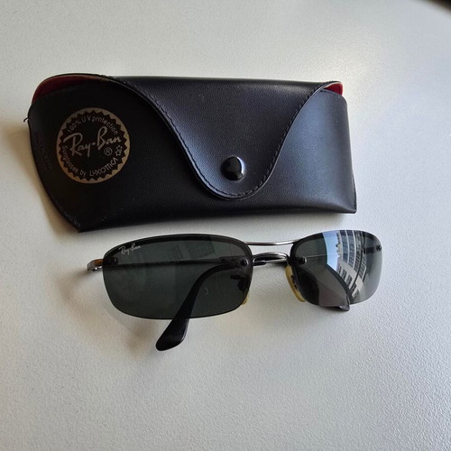 Ray Ban Unisex Sunglasses RB3174 with Black Metal Frame like new