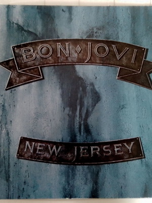 Bon Jovi LP New Jersey Polygram Records 1988 like new, rock