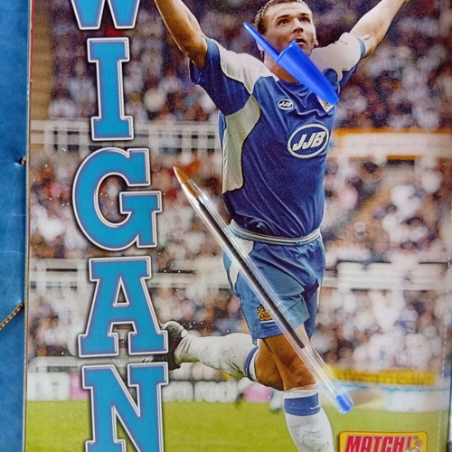 Match football magazine issue 14-20/11/2006 like new with Tottenham posters