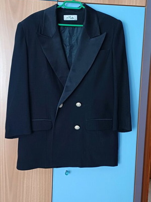 Winter jacket like new, size 48, black