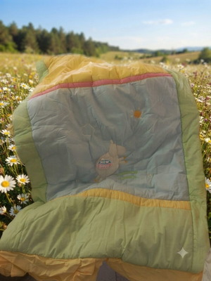 New Baby hypoallergenic baby quilt with ruffles