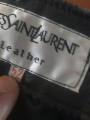 Δερμάτινο γιλέκο YSL vintage σαν καινούργιο, μέγεθος 52