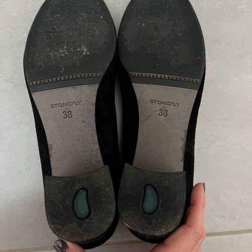 Stonefly black pumps size 38 like new