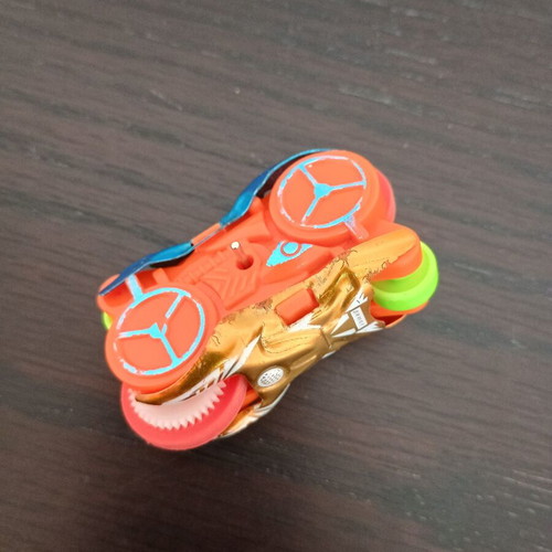 Various toys used, pack of 4 small pieces