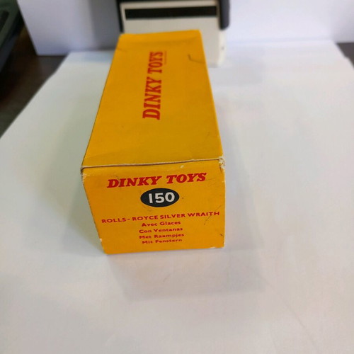 Dinky Toys 150 Rolls Royce Silver Wraith miniature like new, collectible 1960