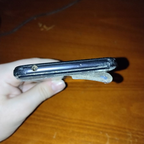 Huawei Y6s / Y6 (2019) phones refurbished, pack of 2 for parts or repair