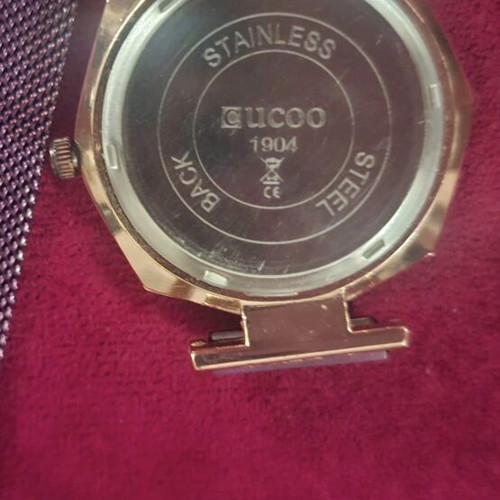 Wristwatch women's used with magnetic clasp purple color