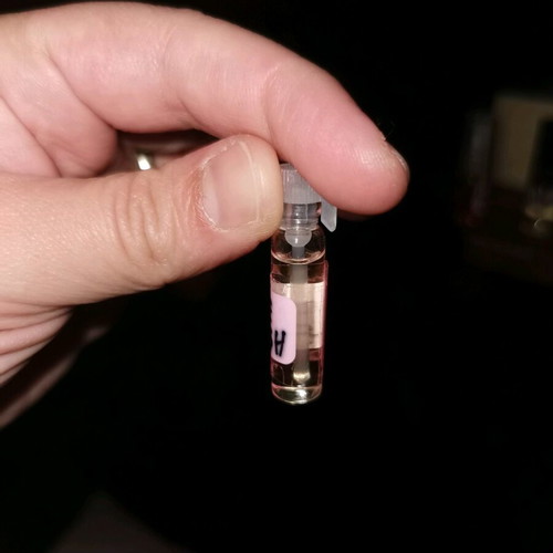 Noble Blush Arabic sample tester 1 ml Eau de Parfum like new