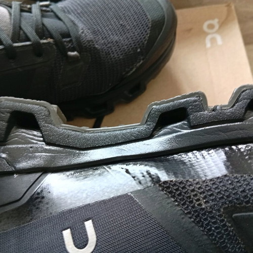 On M Cloudrock Waterproof boots like new, size 44, black