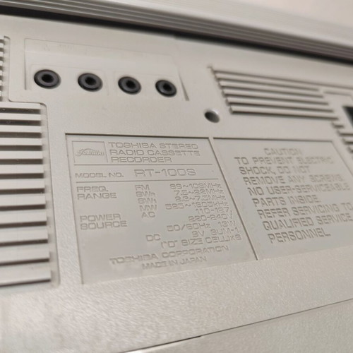 Toshiba RT-100S Vintage Boombox used, radio and cassette player