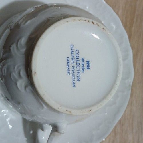 WM Wieder porcelain set of 2 cups and 2 saucers used