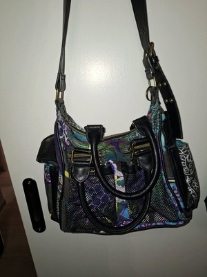 Τσάντα χειρός Desigual σαν καινούργιο, μαύρο και πολύχρωμο