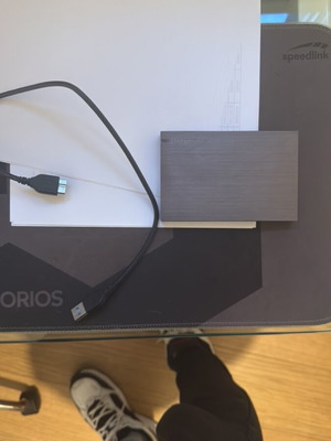 Intenso memory board 1TB like new, USB 3