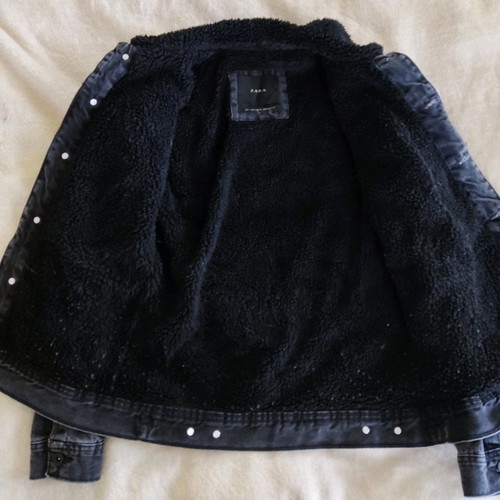 Jean Jacket black with fur lining