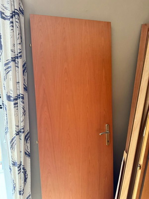 Laminate interior doors used, includes door leaves, frames, handles