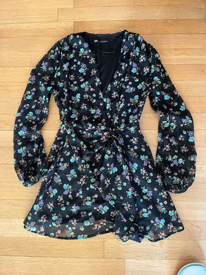Zara black floral dress new, size XS