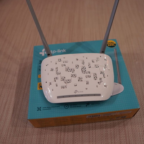 VDSL WiFi Router TP-LINK TD-W9970 v3 like new