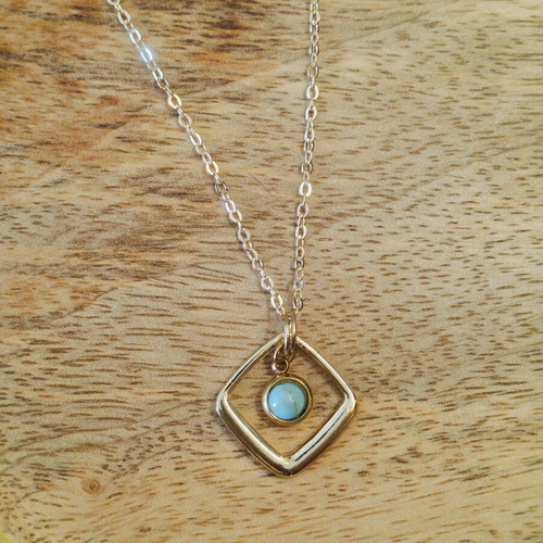Necklace with turquoise in gold color new