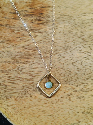 Necklace with turquoise in gold color new