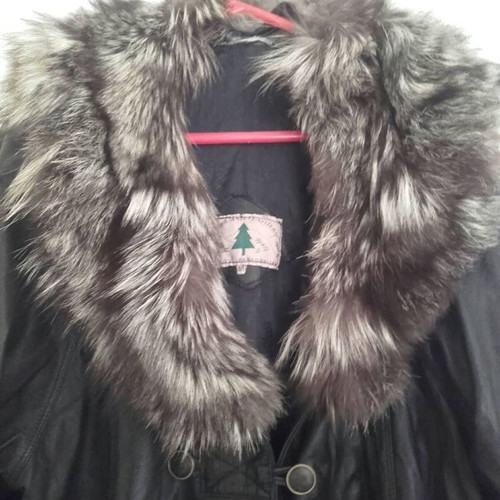 Leather and fur coat new, size medium, black