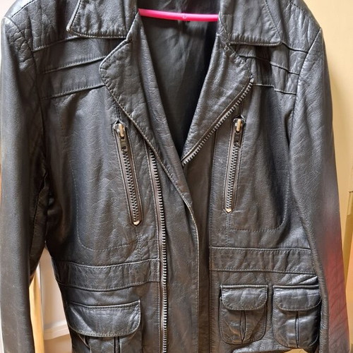 Vintage leather jacket from the 70s, refurbished, black, size L