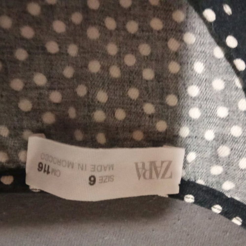 Zara thin dress 6 years old black and white lightly worn