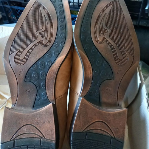 men's shoes