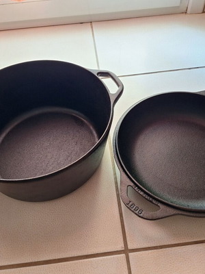 Lodge deep pot / Dutch oven, 4.7 liters