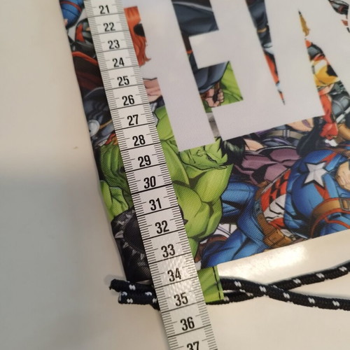 Marvel drawstring bag from H&M like new, colorful