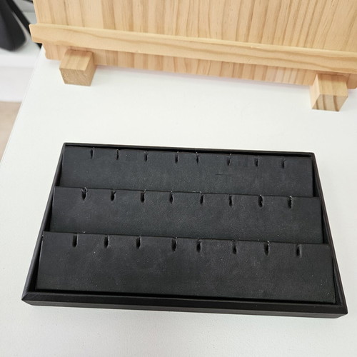 Leather jewelry display stands set, black