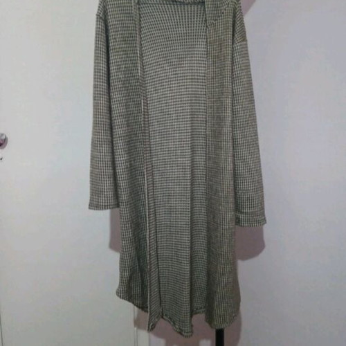 Knitted cardigan new, white and green, size XL
