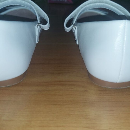 Fenecia Ballerinas Size 37 White, like new