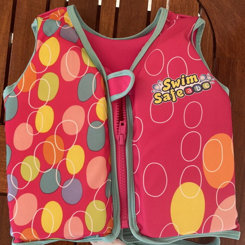 Children's Swim Vest like new, age 3-6 years, UPF50+
